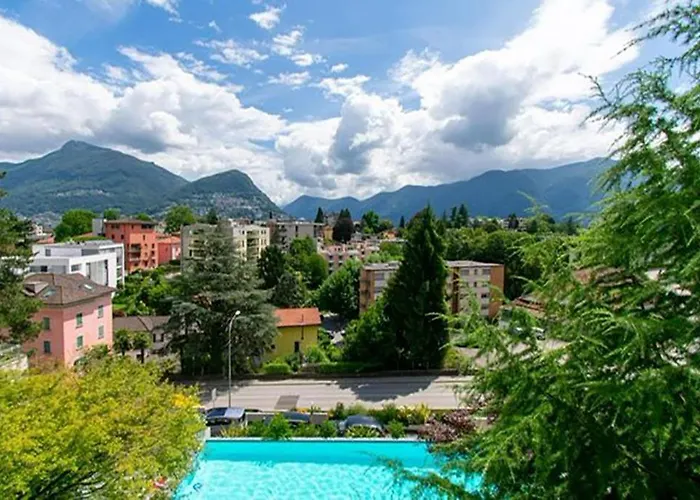 Vista Con Piscina ルガーノ