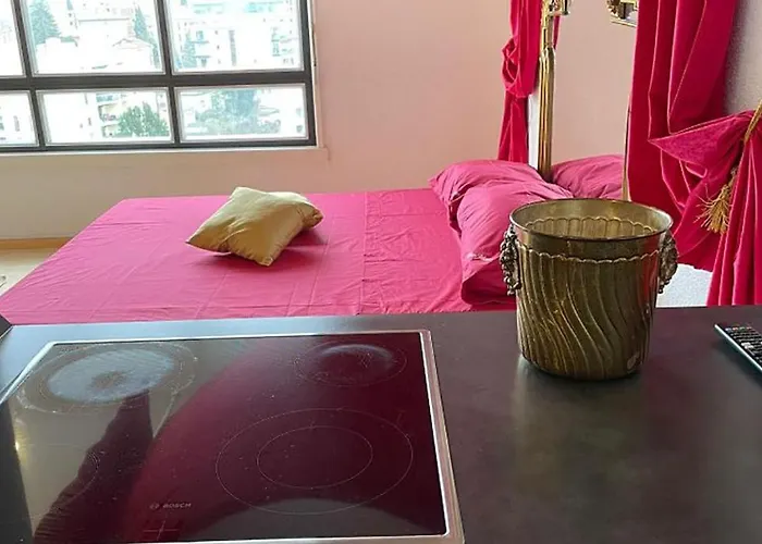 Vista Con Piscina アパート *